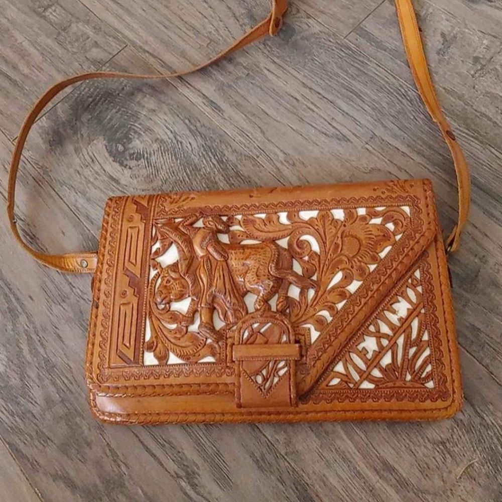 Vintage 1940s tooled leather handbag by Davalos